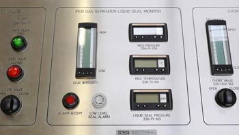 main hydraulic console